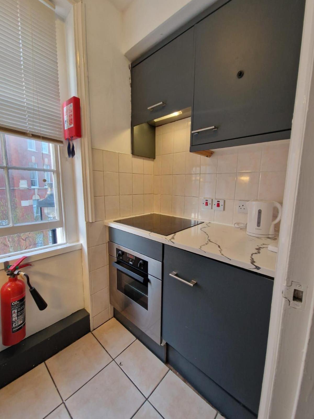 Baker Street Suites Лондон Екстериор снимка